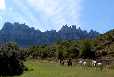 Balade à cheval dans le parc national de Montserrat au départ de Barcelone
